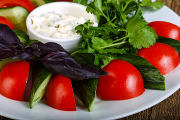 Vegetables with yoghurt