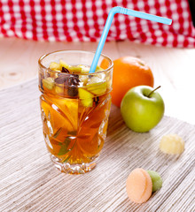 Grog with lime, lemon and apple