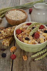 Muesli with dried fruits