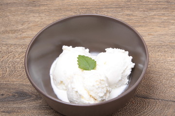 Scoops of white ice cream