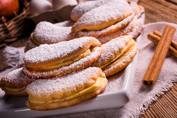 fruity apple cinnamon mostbiscuits