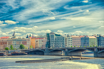 Naklejka premium Dancing House