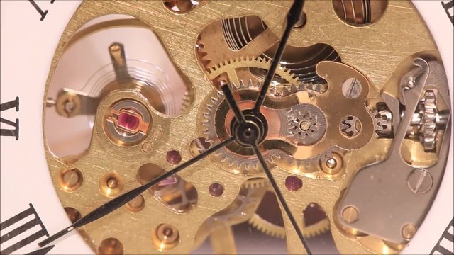 Unruh und Detail einer Taschenuhr