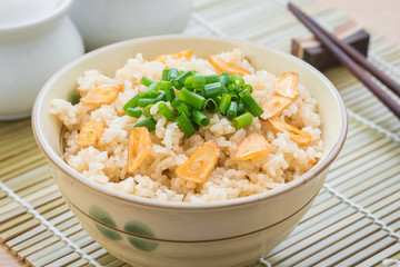 Fried rice with garlic in bowl