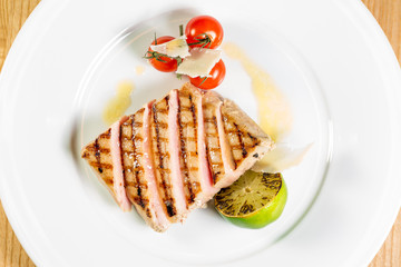 Beautiful juicy the tuna steak with grilled vegetables