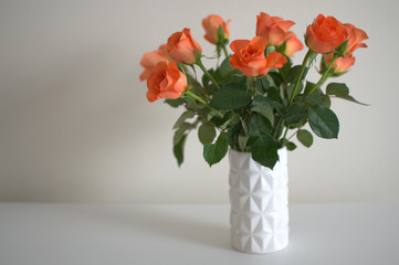 roses in vase