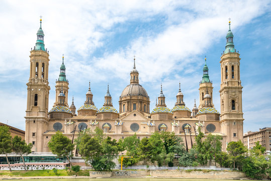 Our Lady of the Pillar Basilica with Ebro River Zaragoza, Spain