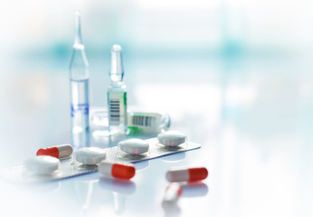 Glass vials  and tablets 