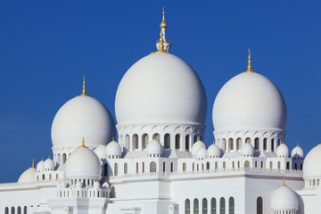 Horizontal view of famous Sheikh Zayed Grand Mosque