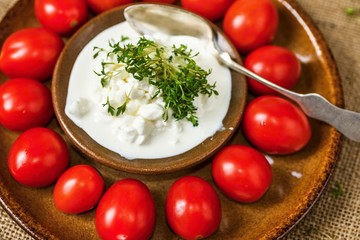 Cherry tomato,cottage cheese