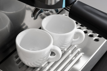 Espresso machine brewing