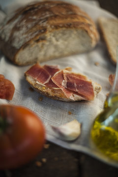 Typical Catalan Pan Tumaca (Bread with Tomato)