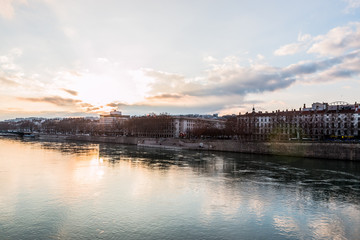 Obraz premium Presqu'ile de Lyon vu des quais du Rhône
