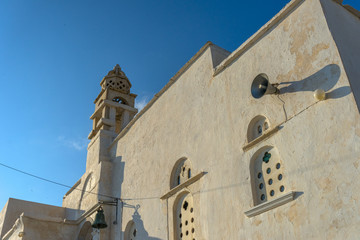 Fototapeta na wymiar Traditional greek church in Mykonos, Greece.