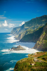 Atlantic ocean and cliffs on the northern coast of Madeira - obrazy, fototapety, plakaty
