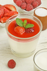 White chocolate panna cotta