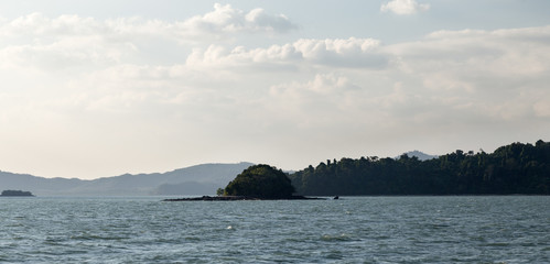 Insel im Sonnenuntergang