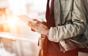 Obraz premium Journalist Businessman Travel Commuter Technnology Concept