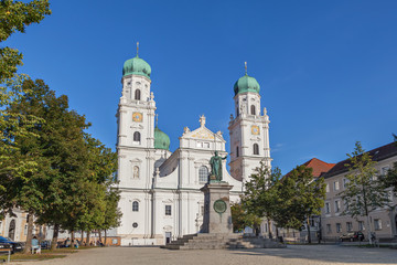 Fototapeta na wymiar Facade of Passau Cathedral, Germany