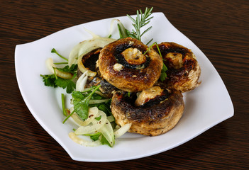 Baked champignons