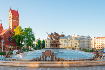 Obraz premium beautiful fountain in Independence Square in Minsk