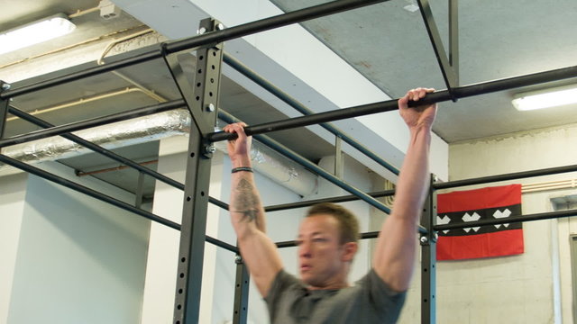 Crossfit - Chest to Bar - C2B