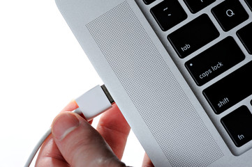 usb connect to laptop