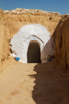 entry into dwelling Berbers