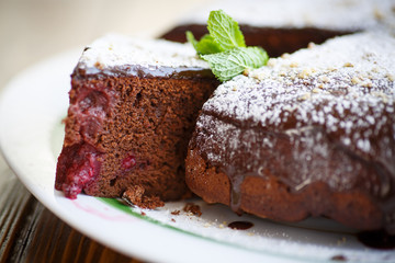 chocolate cake stuffed with cherries 
