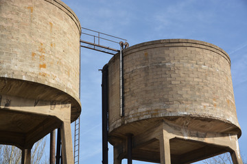 depósitos de agua de hormigón