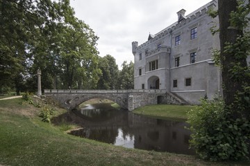 Obraz premium Castle in Karpniki, Lower Silesia in Poland