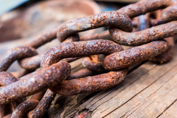Close up of a rusty chain. 