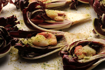 Pecten jacobaeus y radicchio di Treviso Cucina italiana Cuisine italienne Gastronomía de Italia Italienische Küche Итальянская кухня 義大利菜 Italian cuisine イタリア料理 مطبخ إيطالي 