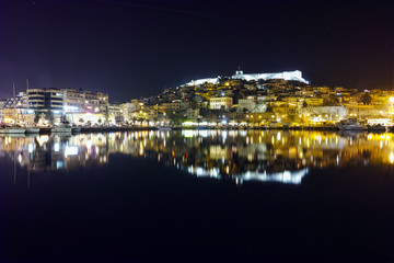 Obraz premium Panoramic night photo of Old Town of Kavala, East Macedonia and Thrace, Greece