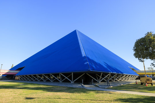 Speical Pyarmid Shape Building - The Walter Pyramid