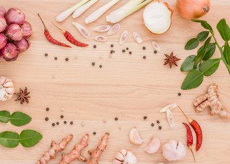 To prepare spices to cook spicy Thailand rests on a wooden floor
