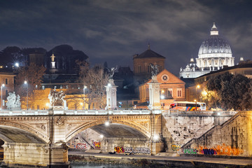 Roma Verso San Pietro