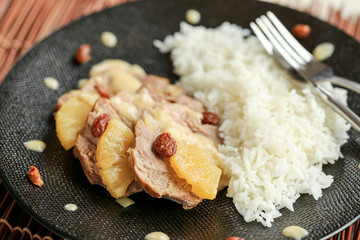 rôti de porc à l'ananas et riz