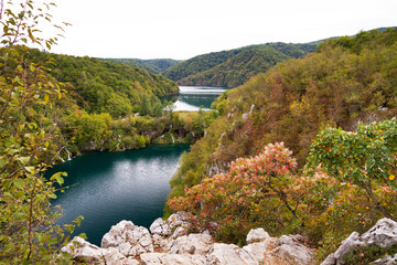Obraz na płótnie Canvas Autumn view over the blue lakes in Plitvice national park, an UNESCO world heritage site, in Croatia