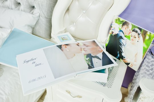 white and blue paspartu wedding photo book and album