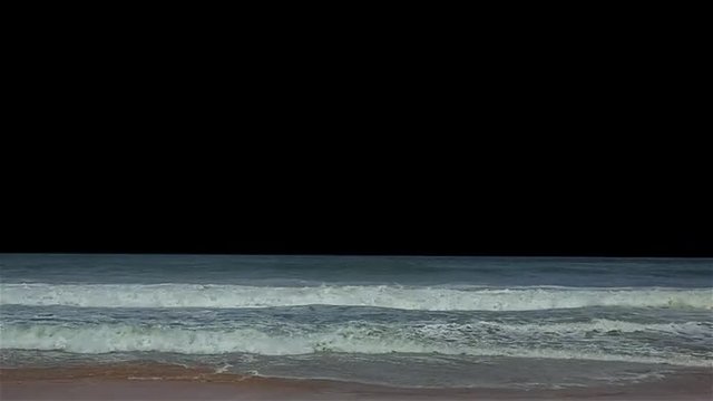 High quality 10bit footage of Ocean waves with Alpha Channel and without truncated splashes above horizon in ProRes 4444.  Made from RAW footage.