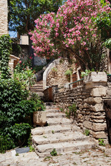 Fototapeta na wymiar Street of Gordes, Provence, France