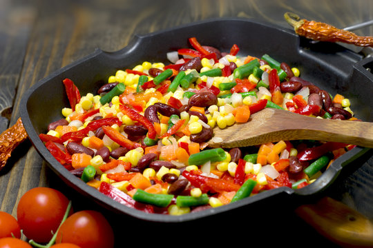 Mexican salad - Mexican salad prepared in a pan