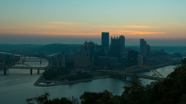 4K Pittsburgh Skyline Sunrise Timelapse Zoom-in 2