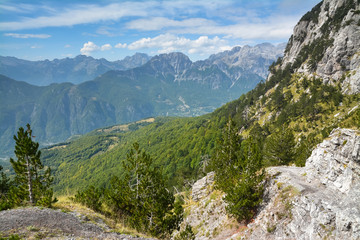 Fototapeta na wymiar Beautiful panoramic view from the mountain pass