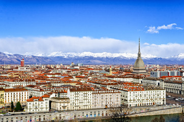 Fototapeta premium Turin (Torino) panorama with Mole Antonelliana and Alps