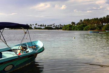 Fototapeta na wymiar boat in Maldives