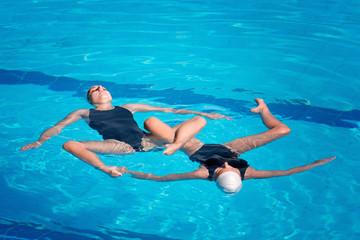 Synchronized swimming ladies
