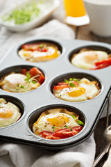 Baked eggs in maffin tin