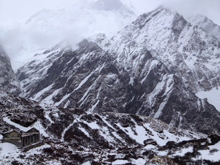 Obraz premium Machapuchare or Fishtail peak in Nepal, a part of Annapurna base